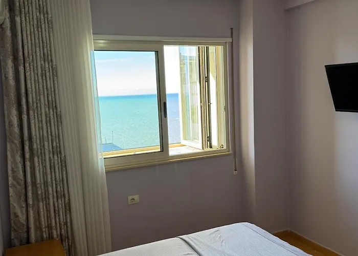 Sea Panorama Heart Of Taulantia Square Appartement *